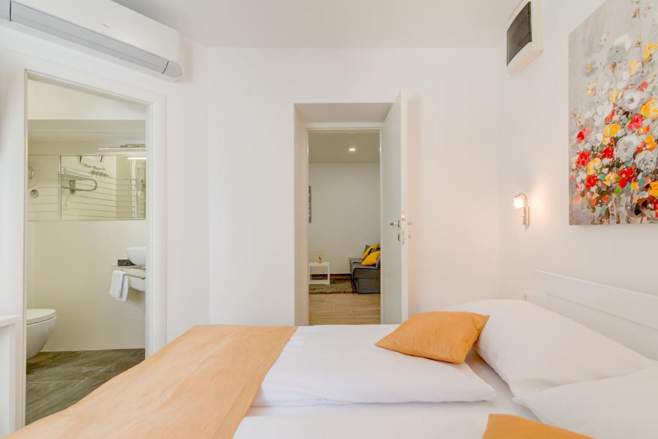 Apartments Villa Tudor 1 Hvar Town Exterior photo